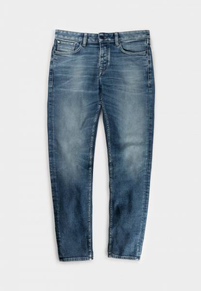 DSTREZZED TAPERED-FIT JEANS 551258